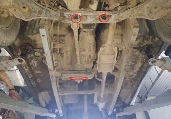 Steel gearbox guard for Suzuki Vitara