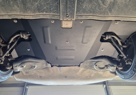 Rear electric motor guard for Tesla Model 3 AWD