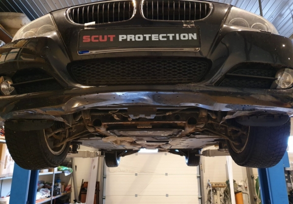 Steel radiator guard for BMW seria 3 - E90