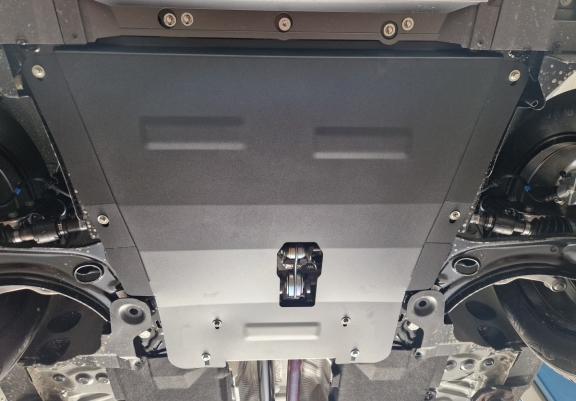 Steel sump guard for Dacia Duster - 4x2 + 4x4