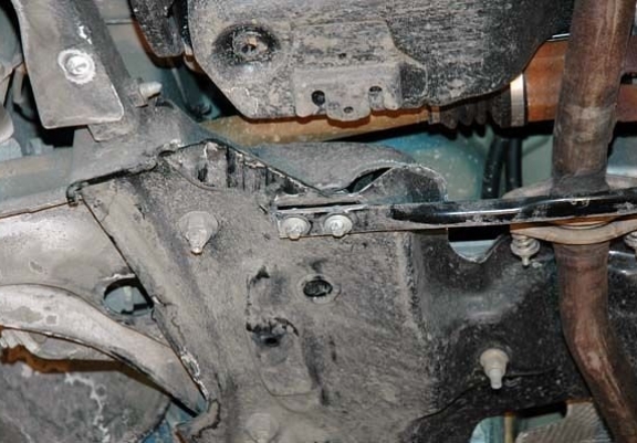 Steel sump guard for Peugeot 207