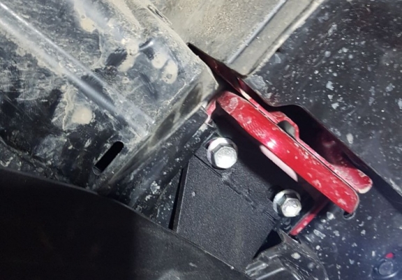 Steel sump guard for the protection of the engine and the gearbox for Suzuki S-Cross