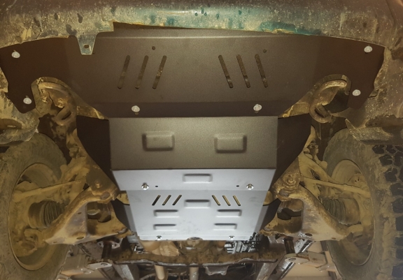 Steel sump guard for the protection of the engine and the radiator for Toyota Hilux