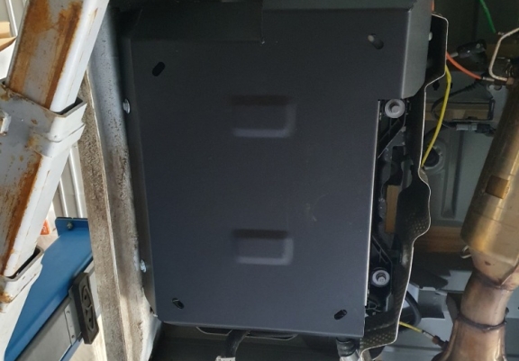 Steel AdBlue tank guard for  Renault Master 3  - Model 2