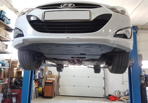 Steel sump guard for the protection of the engine and the gearbox for Hyundai i40