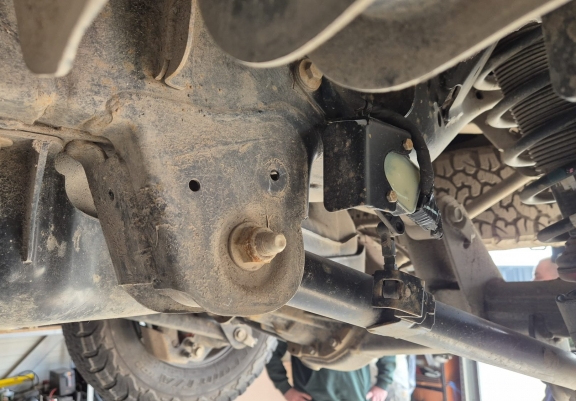 Aluminium rear trailing arm sensor guard Ford Ranger Raptor