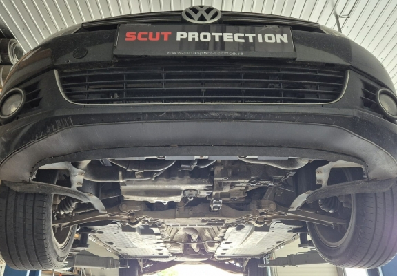 Steel sump guard for the protection of the engine and the gearbox for Audi A3