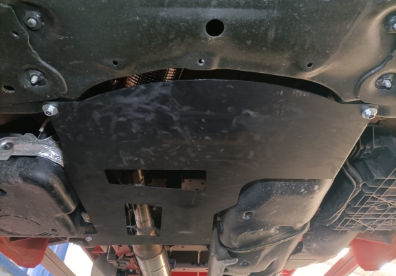 Steel catalytic converter guard/cat lock for Nissan NV400